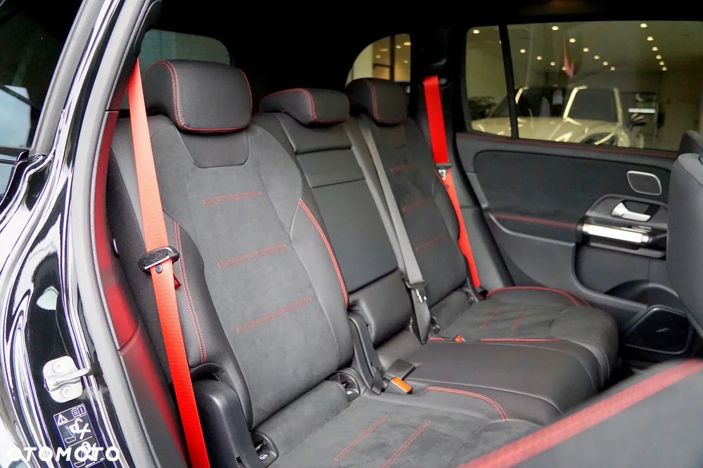 Mercedes-Benz GLB AMG 35 4Matic AMG Speedshift DCT 8G - 27