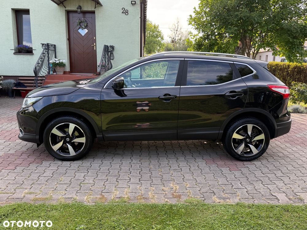 Nissan Qashqai 1.6 DIG-T 360 - 2