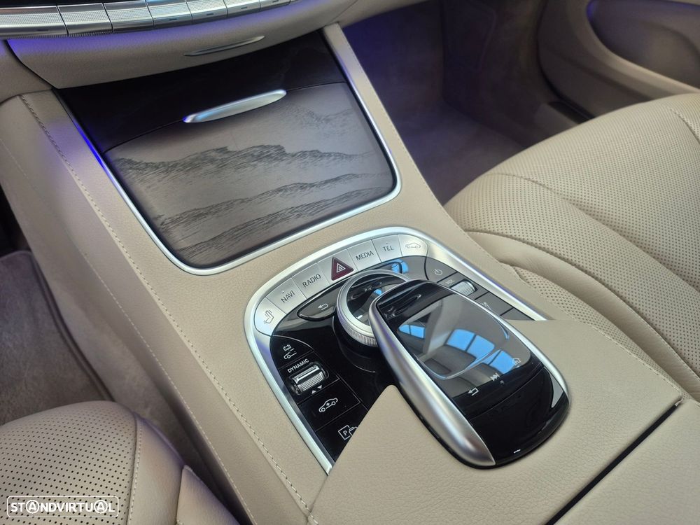 Mercedes-Benz S 560 e Longo - 19