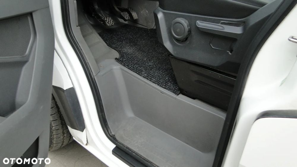 Volkswagen CRAFTER - 15