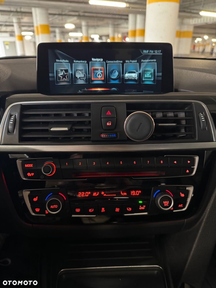 BMW Seria 3 320d xDrive Sport Line - 8