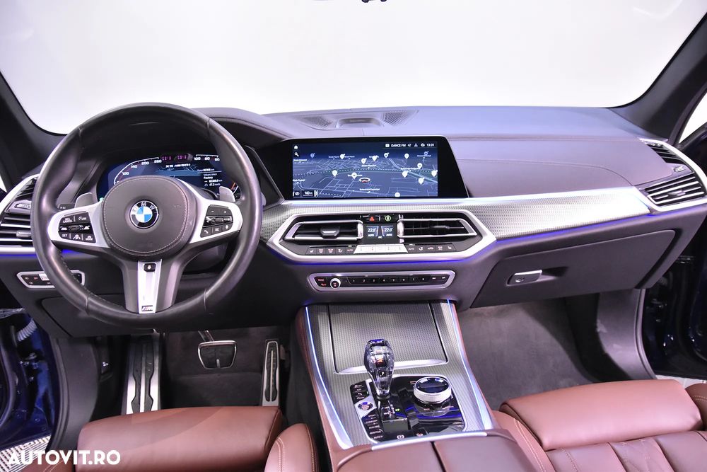BMW X5 M M50i - 9