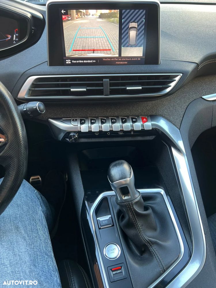 Peugeot 3008 - 13