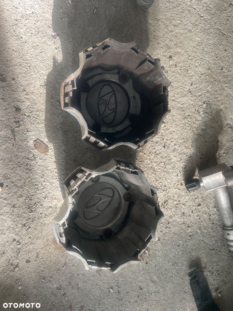 Kapsel dekiel do felg Hyundai Terracan 52980-H1400 - 3