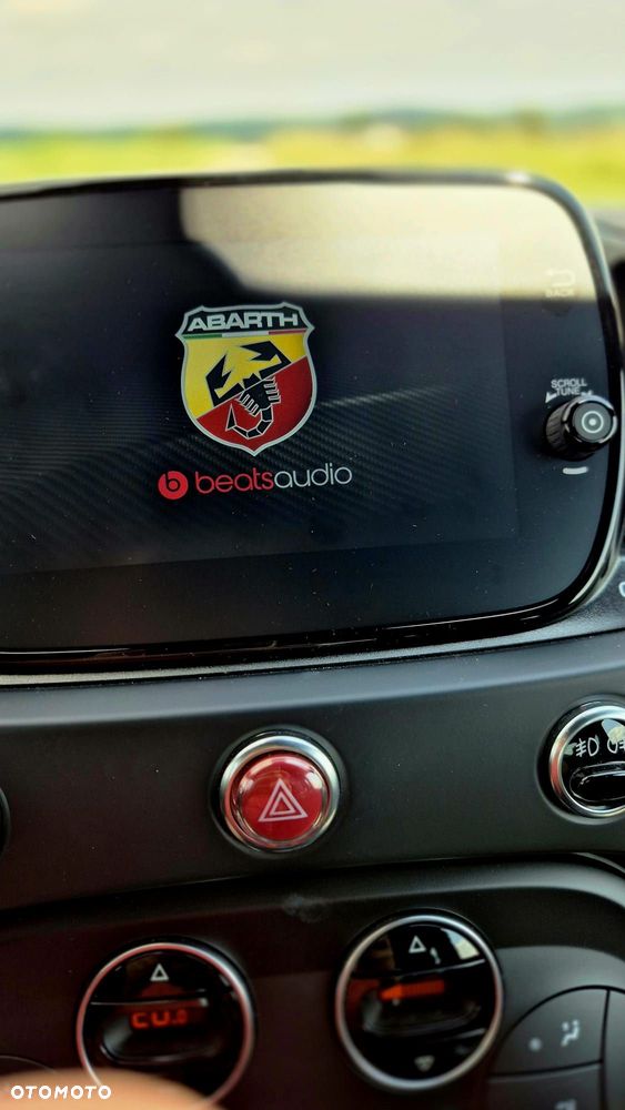 Abarth 695 - 24