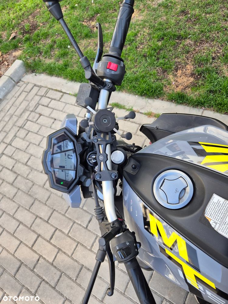 Yamaha MT - 9