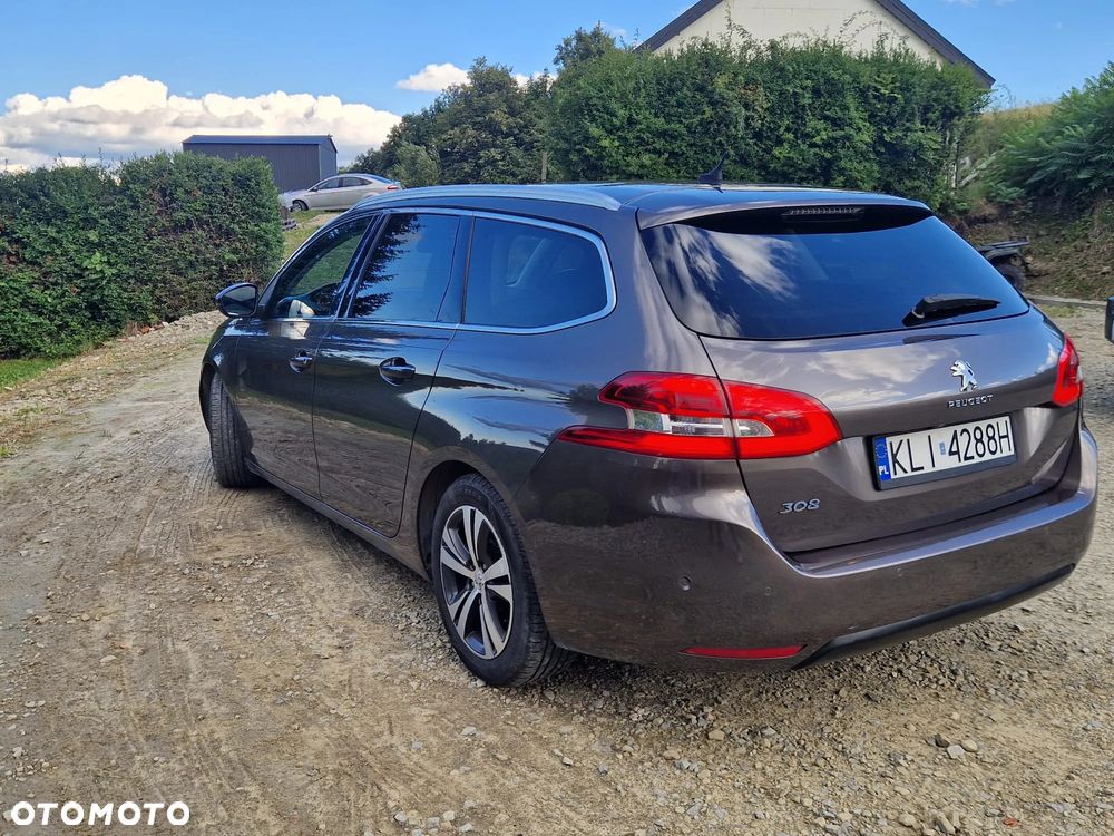 Peugeot 308 1.2 PureTech Allure S&S - 4