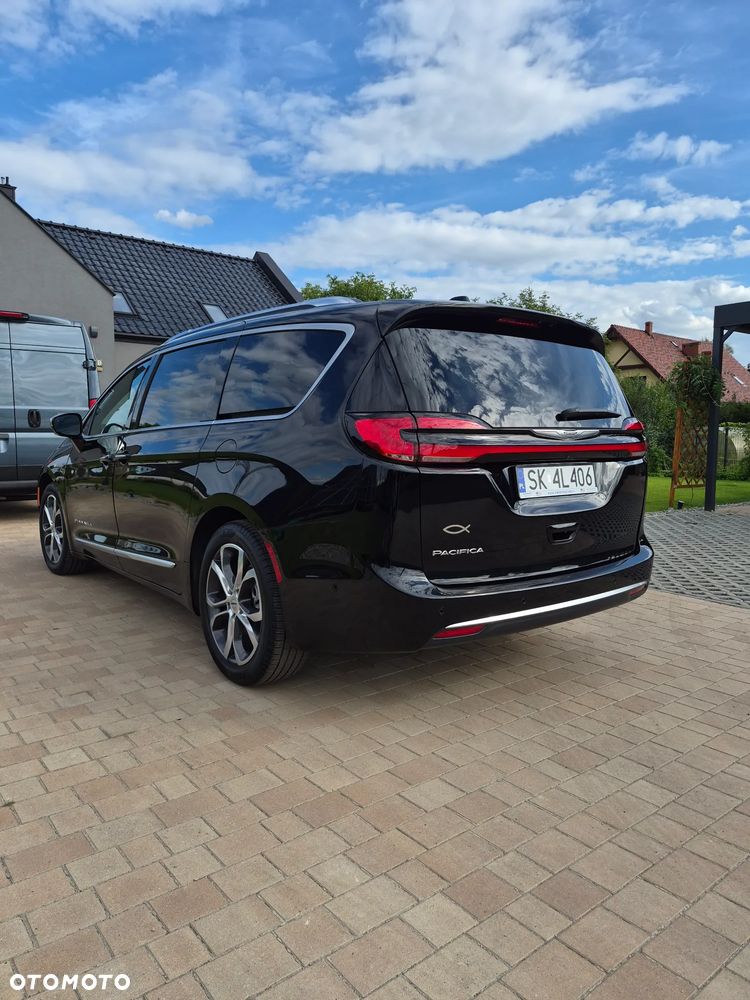 Chrysler Pacifica - 3