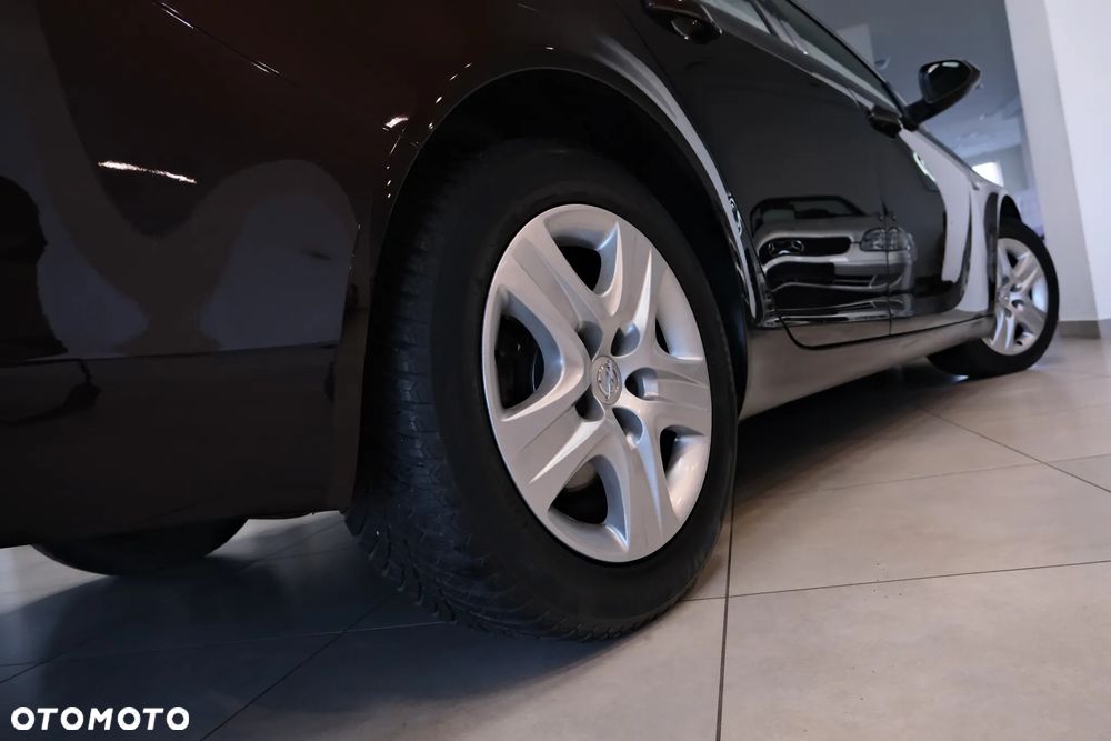 Opel Insignia - 10