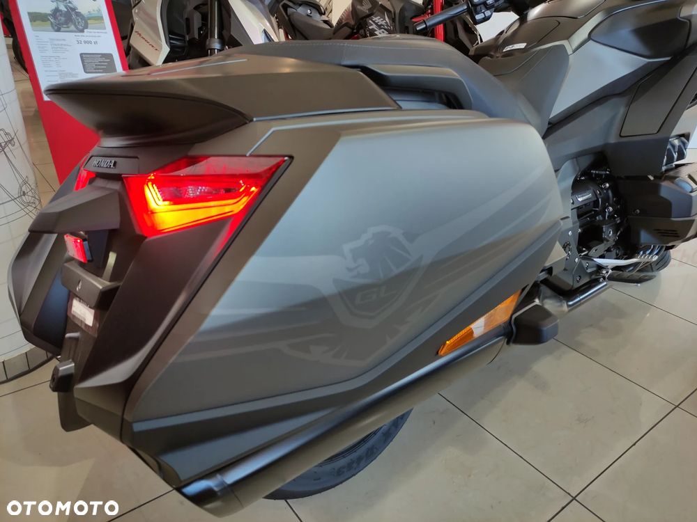 Honda GL - 4