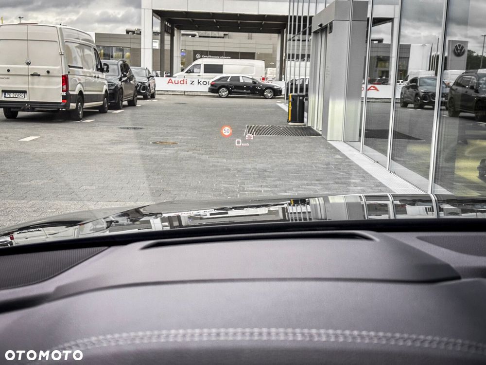 Audi Q8 - 24