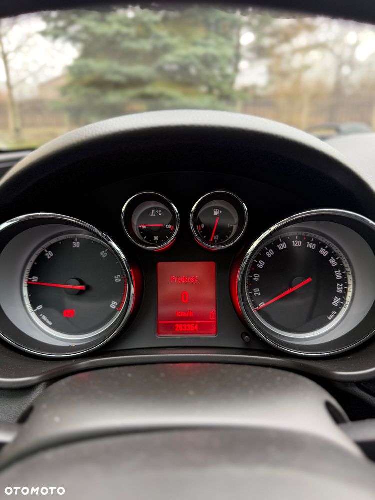 Opel Insignia 2.0 CDTI - 17