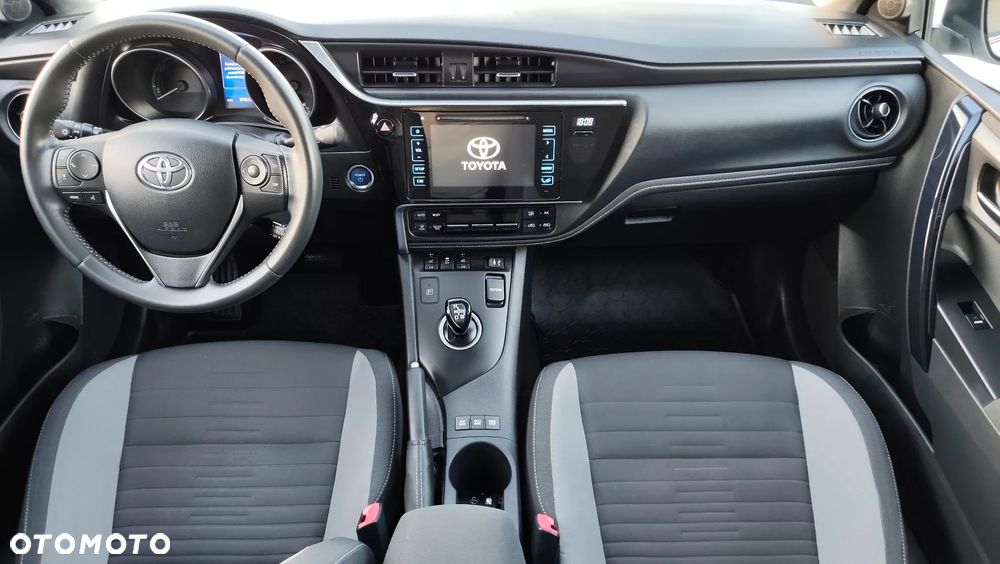 Toyota Auris - 9