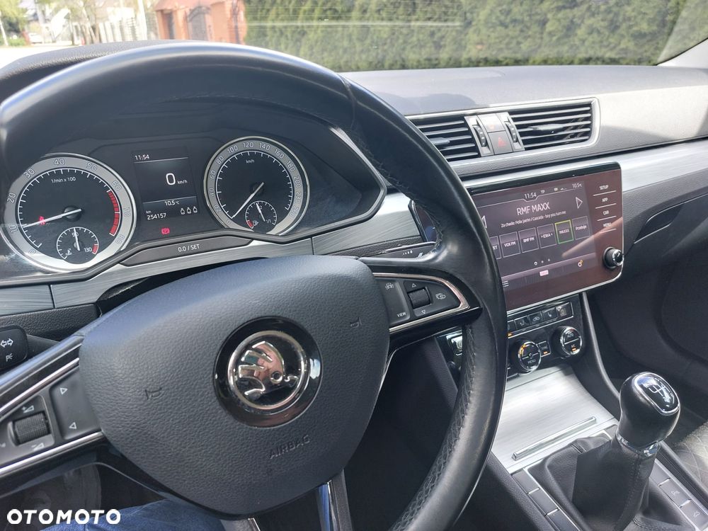 Skoda Superb 1.5 TSI ACT Ambition - 7