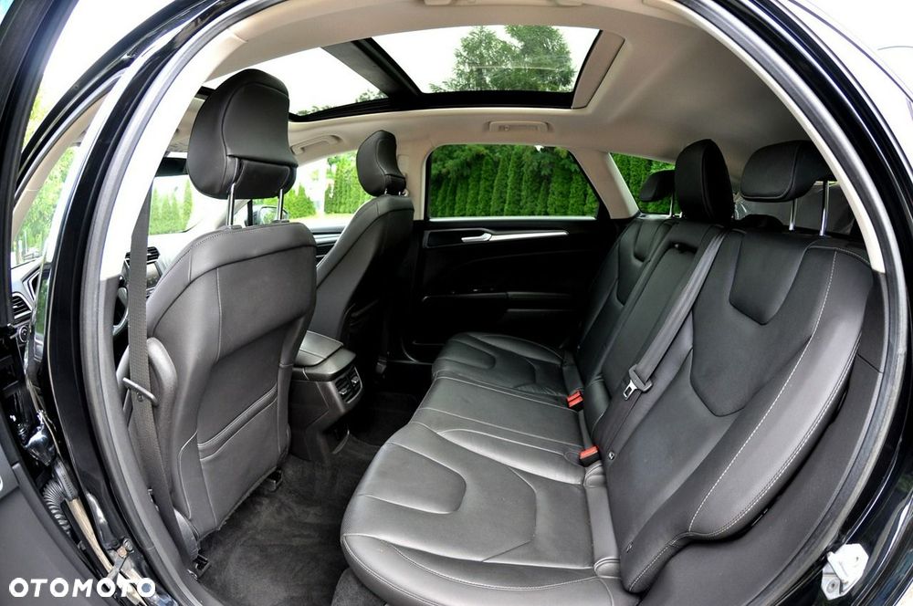 Ford Mondeo 2.0 EcoBlue Titanium - 23