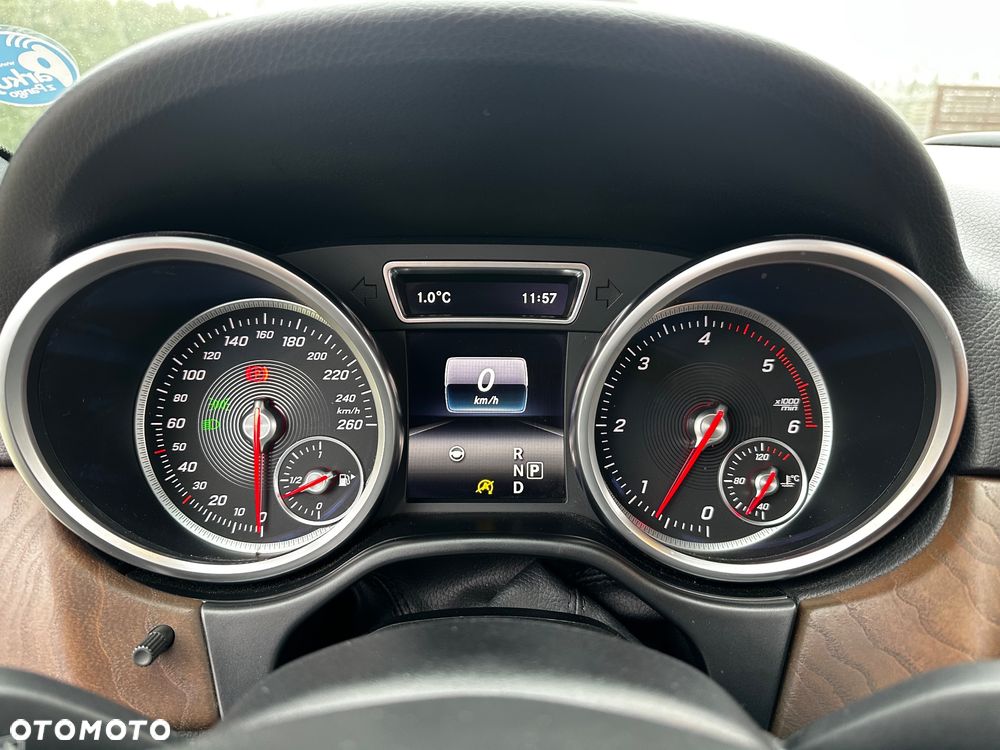 Mercedes-Benz GLE 350 d 4Matic 9G-TRONIC AMG Line - 23