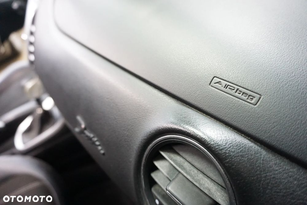 Lancia Delta 2.0 MJ Gold - 27