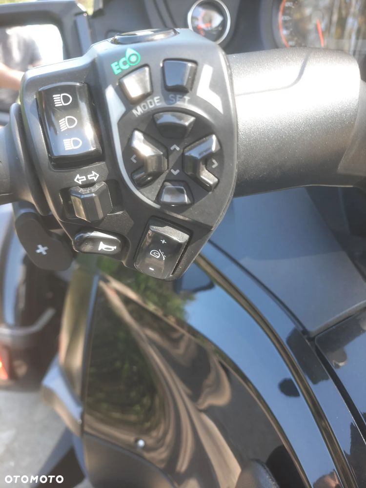 Can-Am Spyder - 9