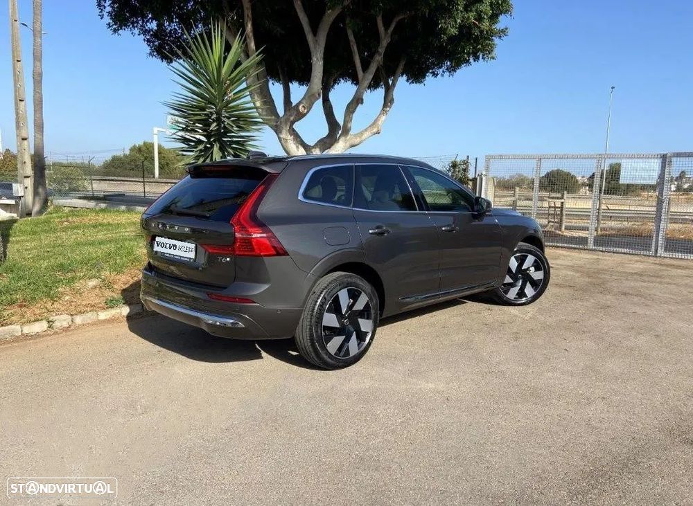 Volvo XC 60 2.0 T6 PHEV Plus Bright AWD - 29