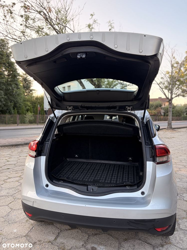 Renault Scenic - 8