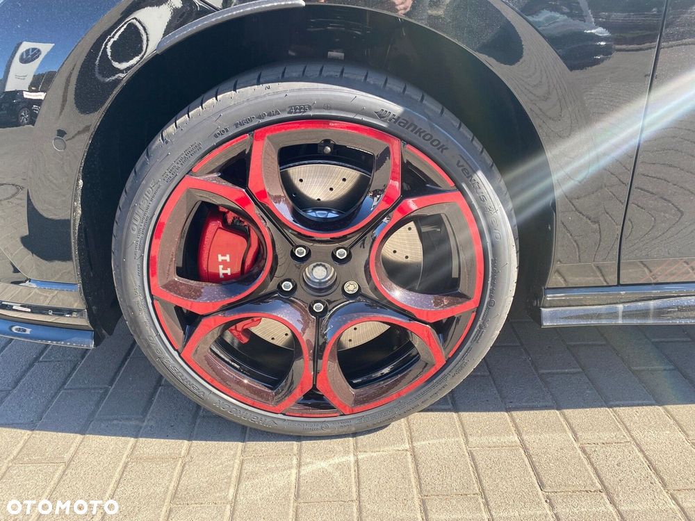 Volkswagen Golf - 5
