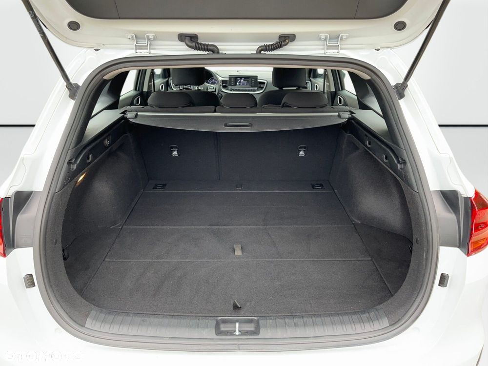 Kia Ceed 1.5 T-GDI S - 17