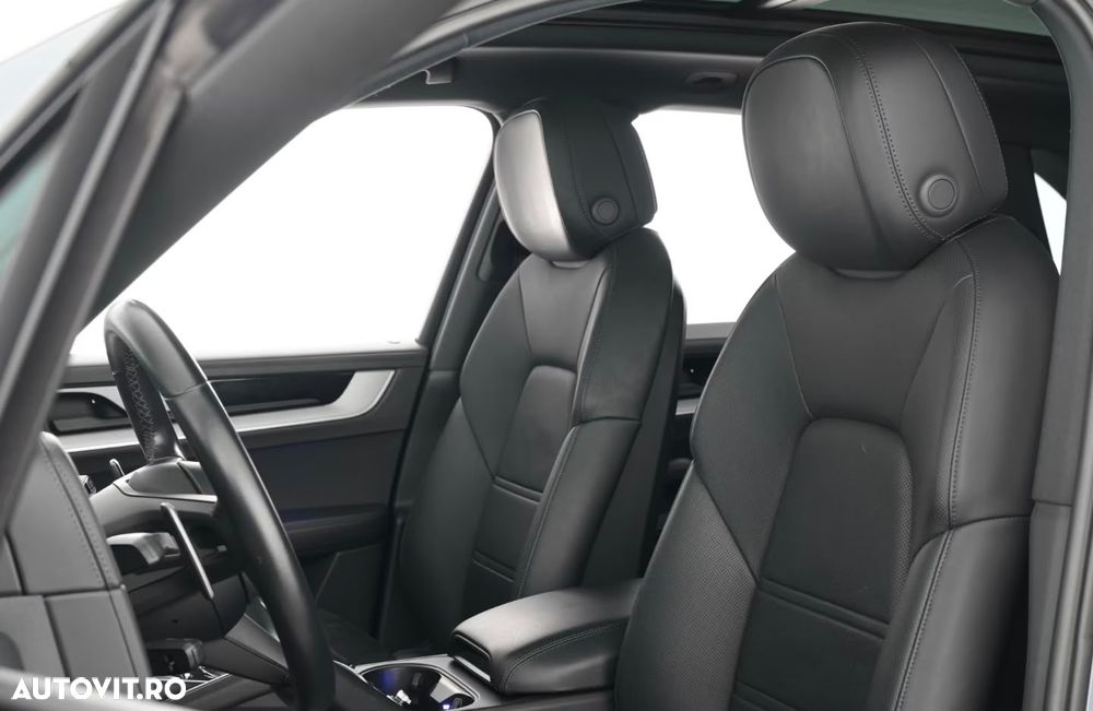 Porsche Cayenne Tiptronic S - 16