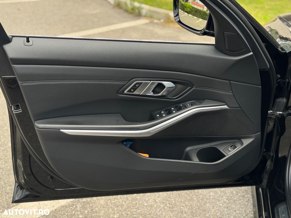 BMW Seria 3 - 26