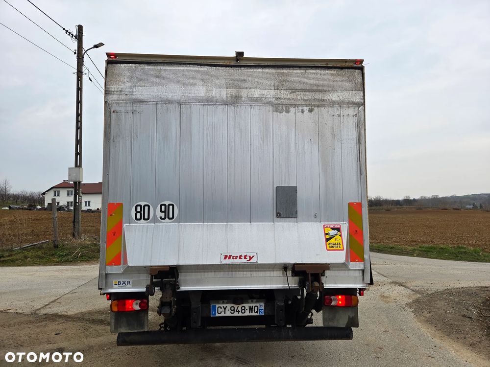 Renault Midlum 220 Atego Scania - 40