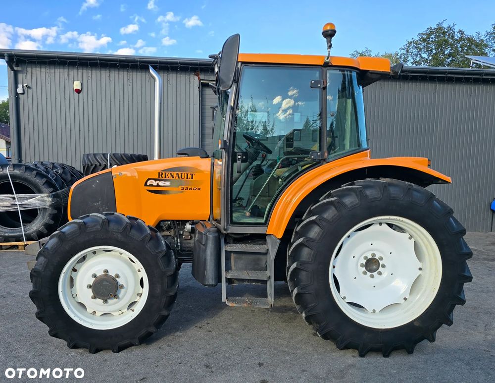 Renault Ares 556 RX - 10