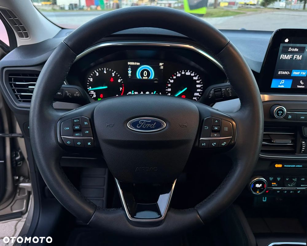 Ford Focus 1.0 EcoBoost Titanium Business - 13