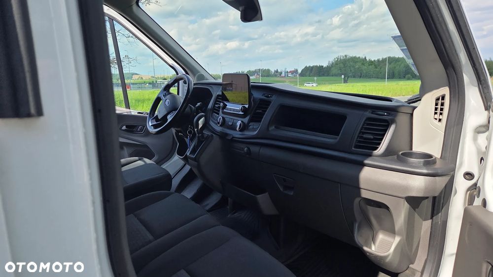 Ford Transit - 25