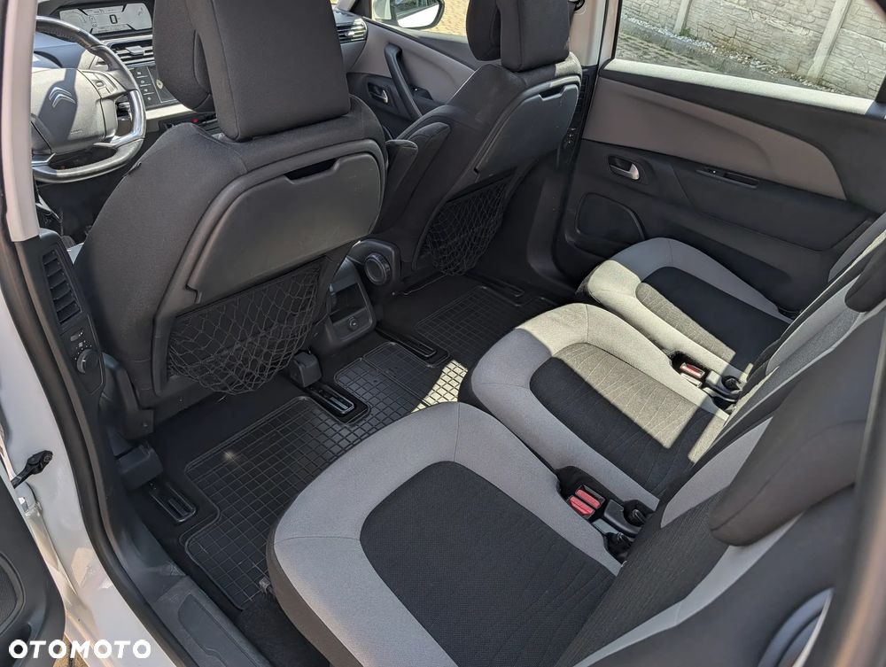 Citroën C4 Grand Picasso - 11