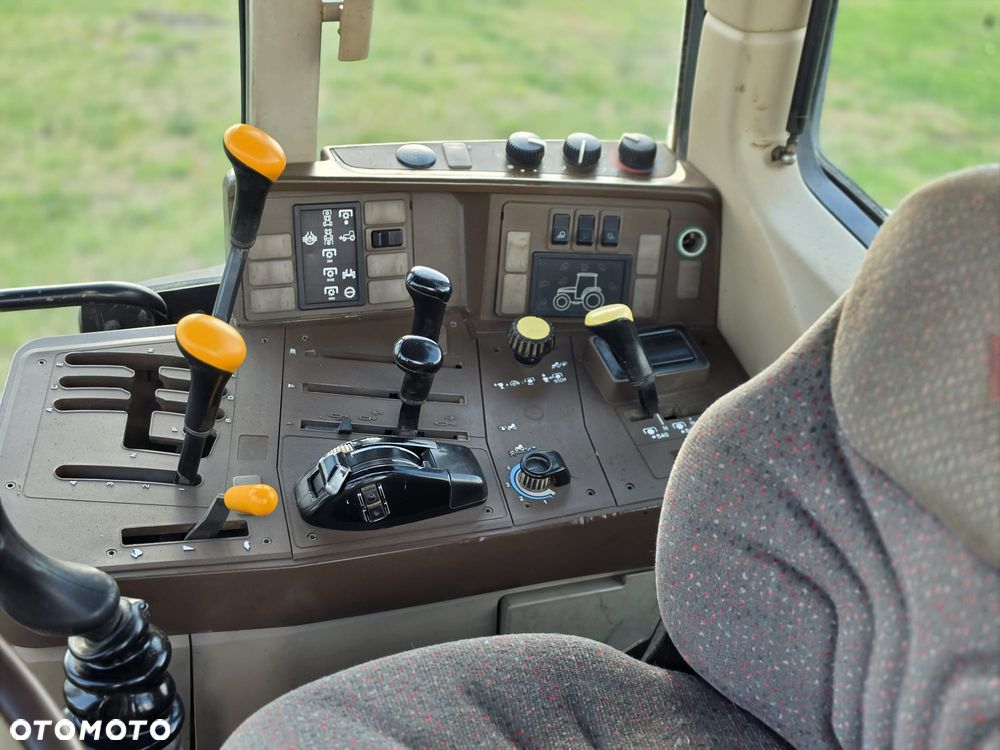 John Deere 6210 + Ładowacz czołowy - 8