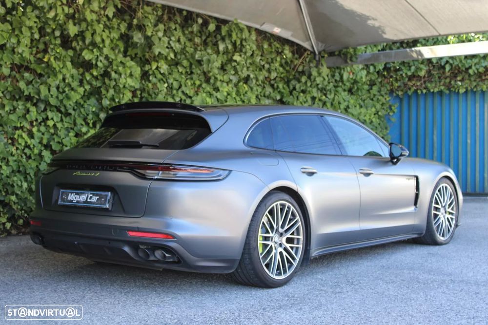 Porsche Panamera 4 E-Hybrid — fotografia 8