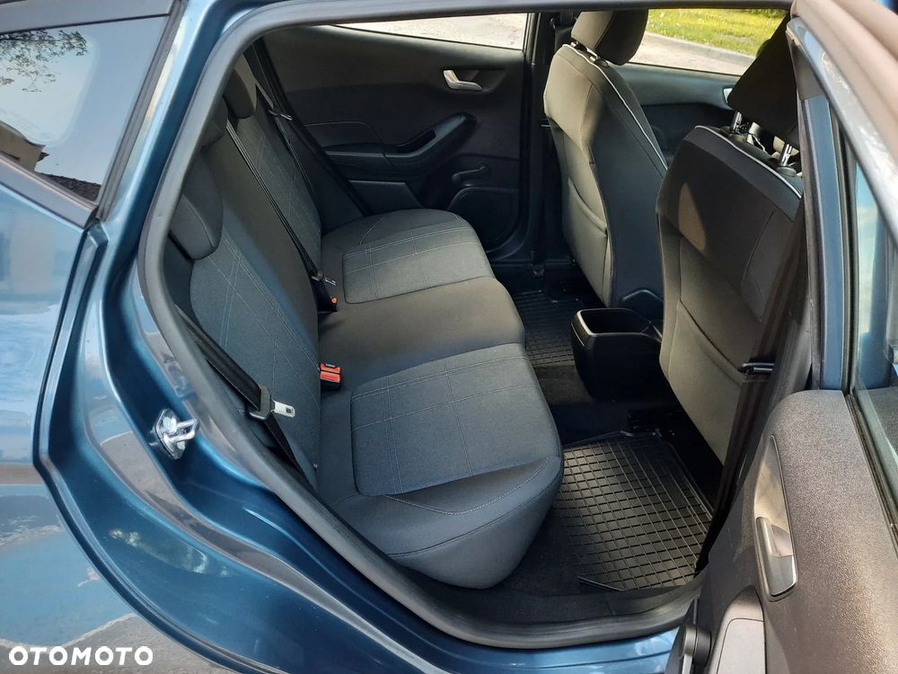 Ford Fiesta - 12