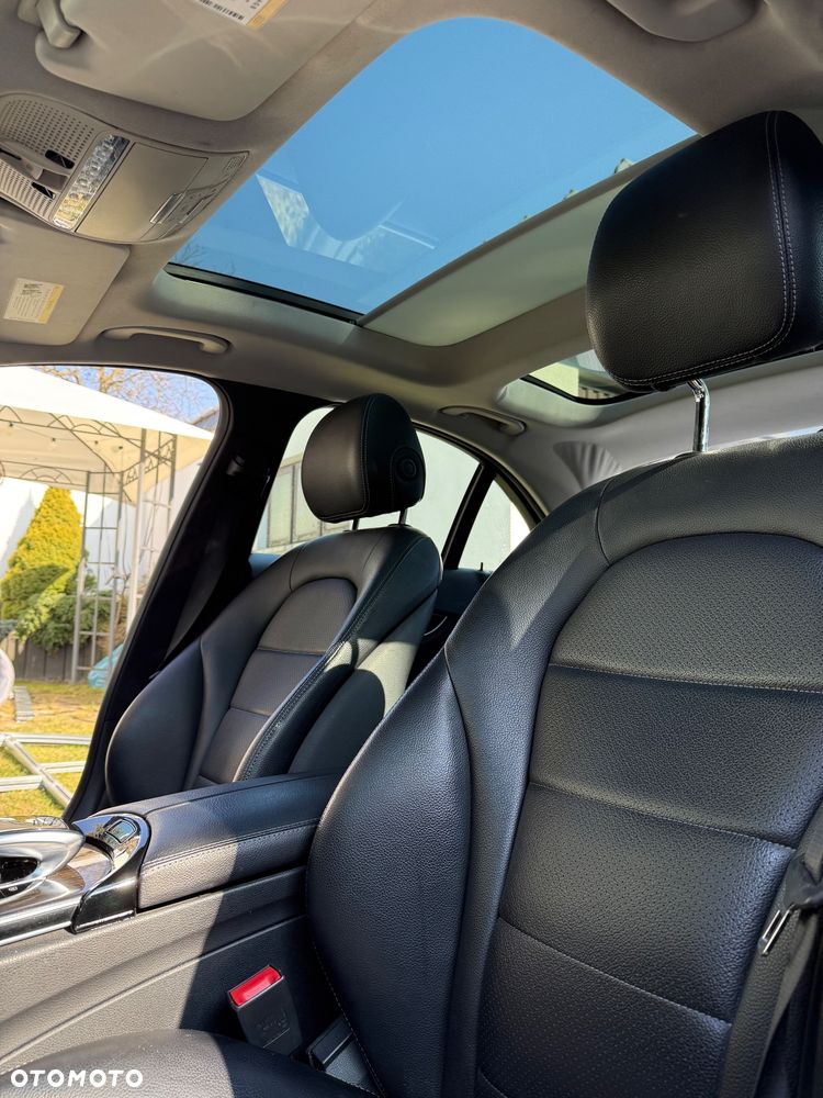 Mercedes-Benz Klasa C 300 7G-TRONIC Avantgarde - 21