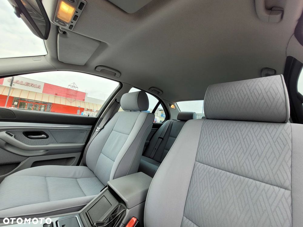 BMW Seria 5 520i - 18