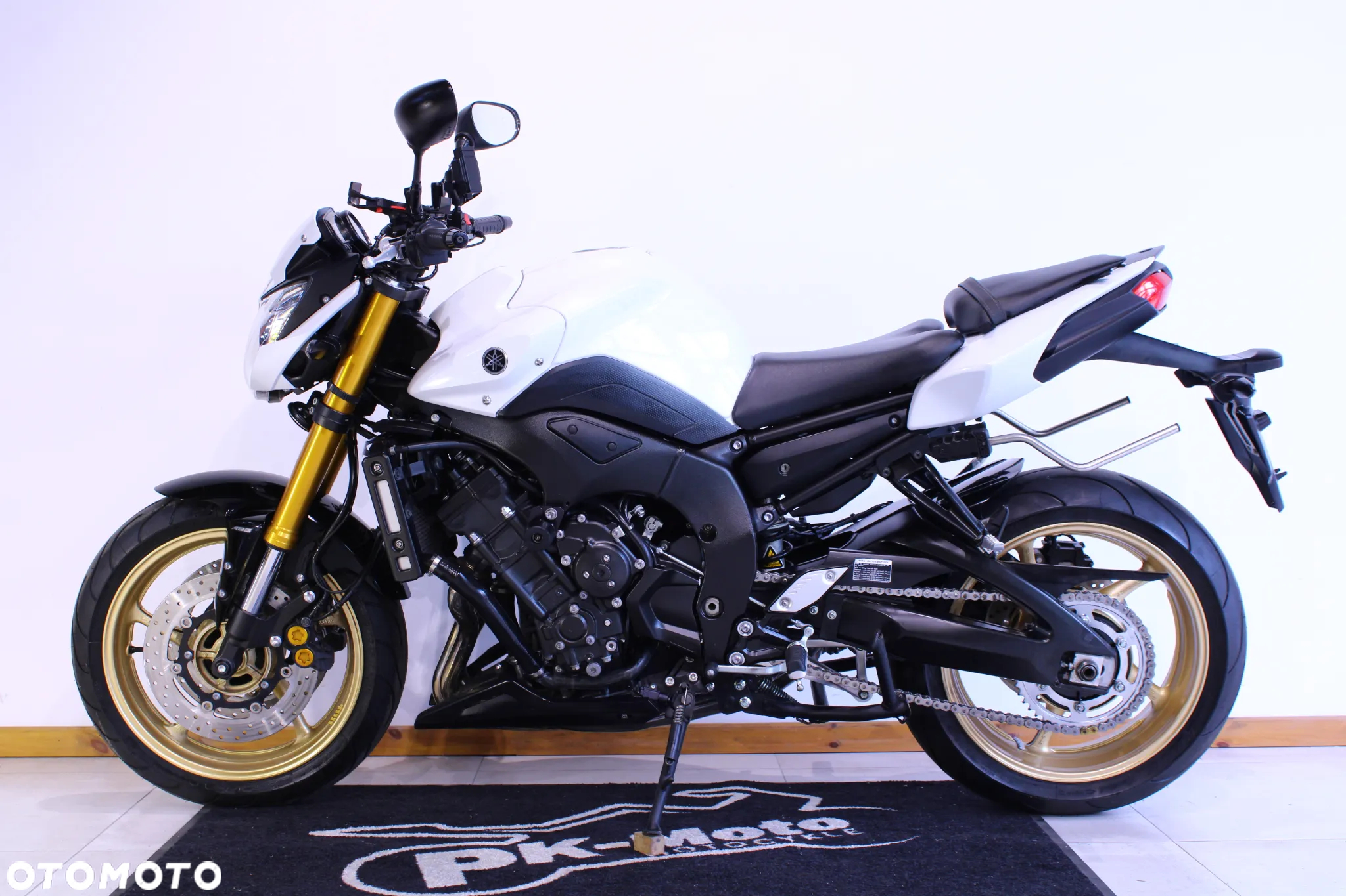 Yamaha FZ8 - 2