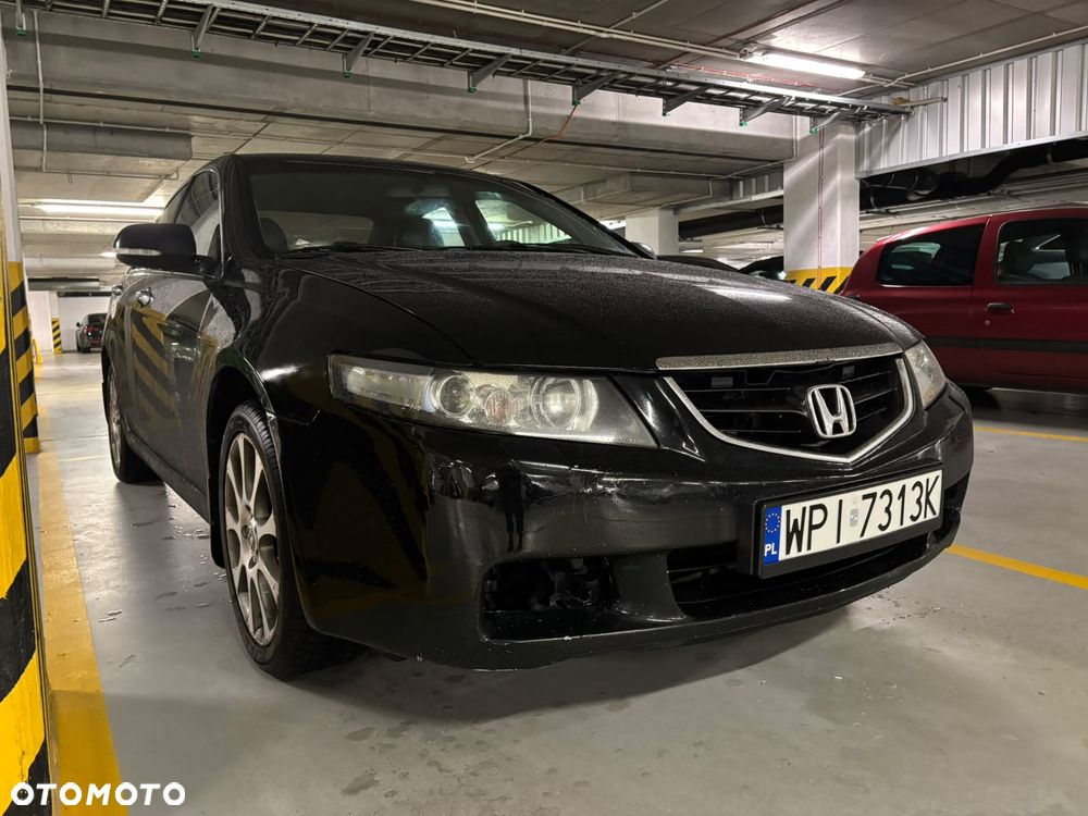 Honda Accord 2.0 Executive - 21