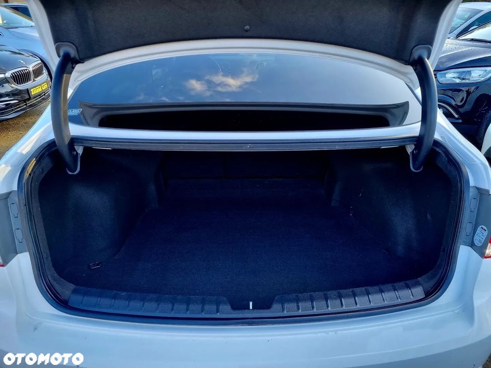 Hyundai i40 1.7 CRDi Comfort - 13