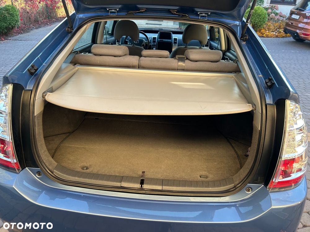 Toyota Prius - 14