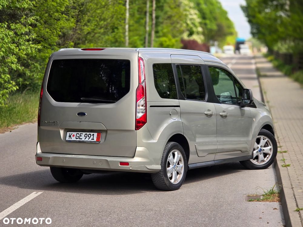 Ford Tourneo Connect 1.5 TDCi Start-Stop Titanium - 4