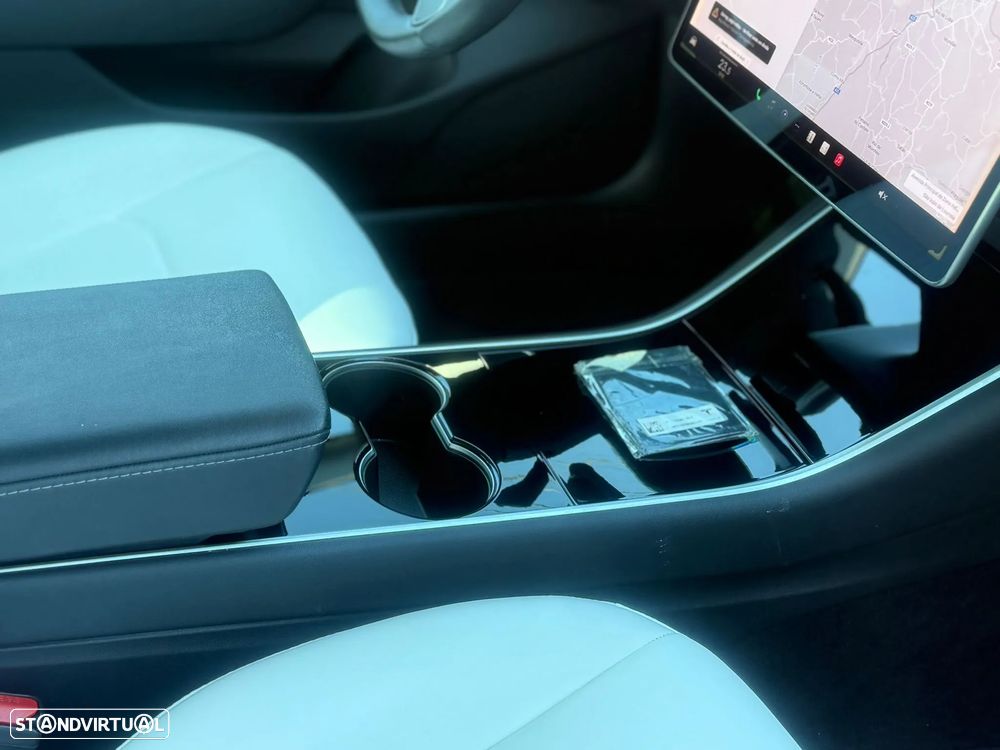 Tesla Model 3 Performance Dual Motor AWD - 17