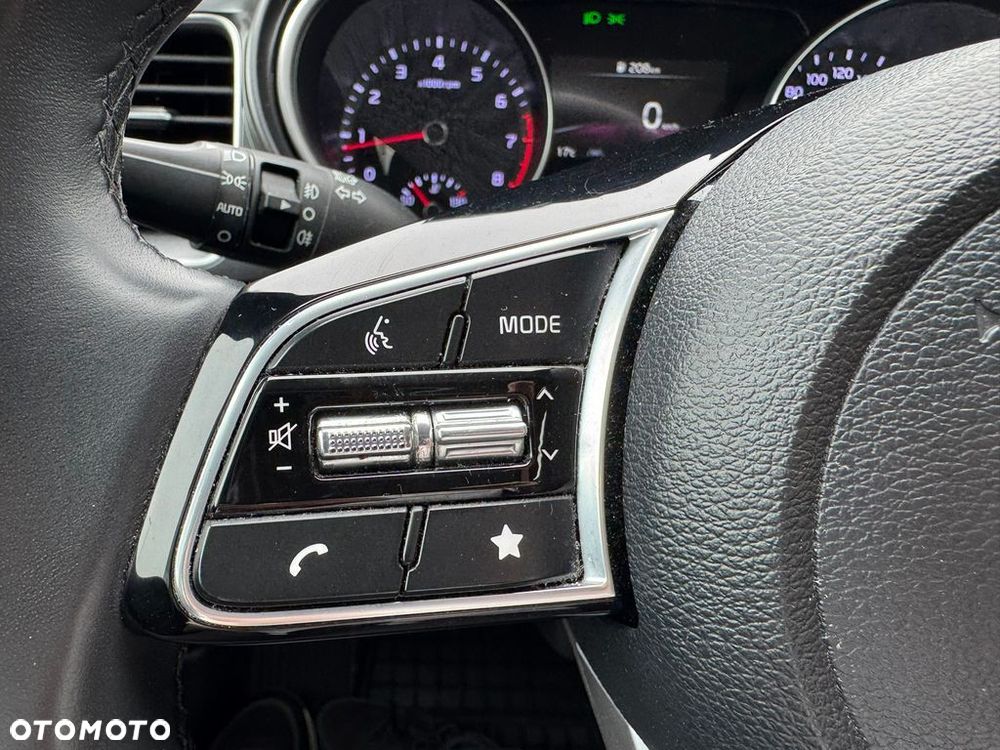 Kia Ceed 1.5 T-GDI M - 17