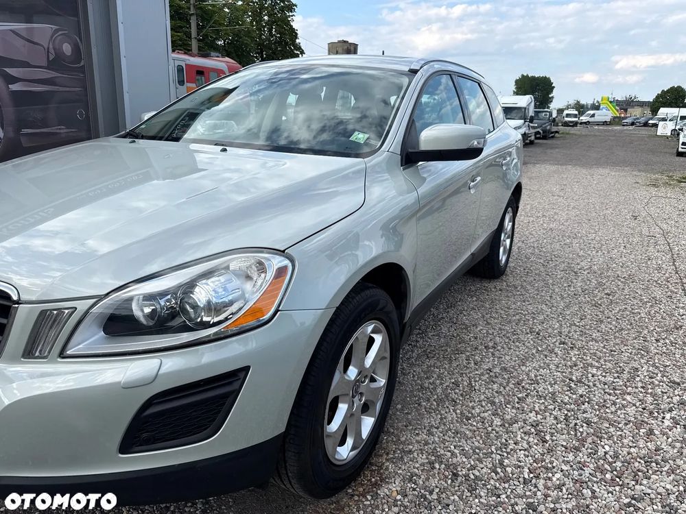 Volvo XC 60 D4 Momentum - 11