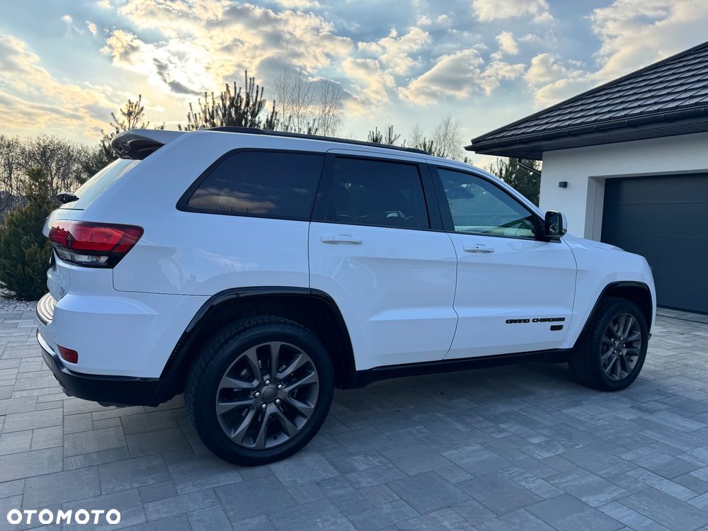 Jeep Grand Cherokee 3.0 CRD 75th Anniver - 19