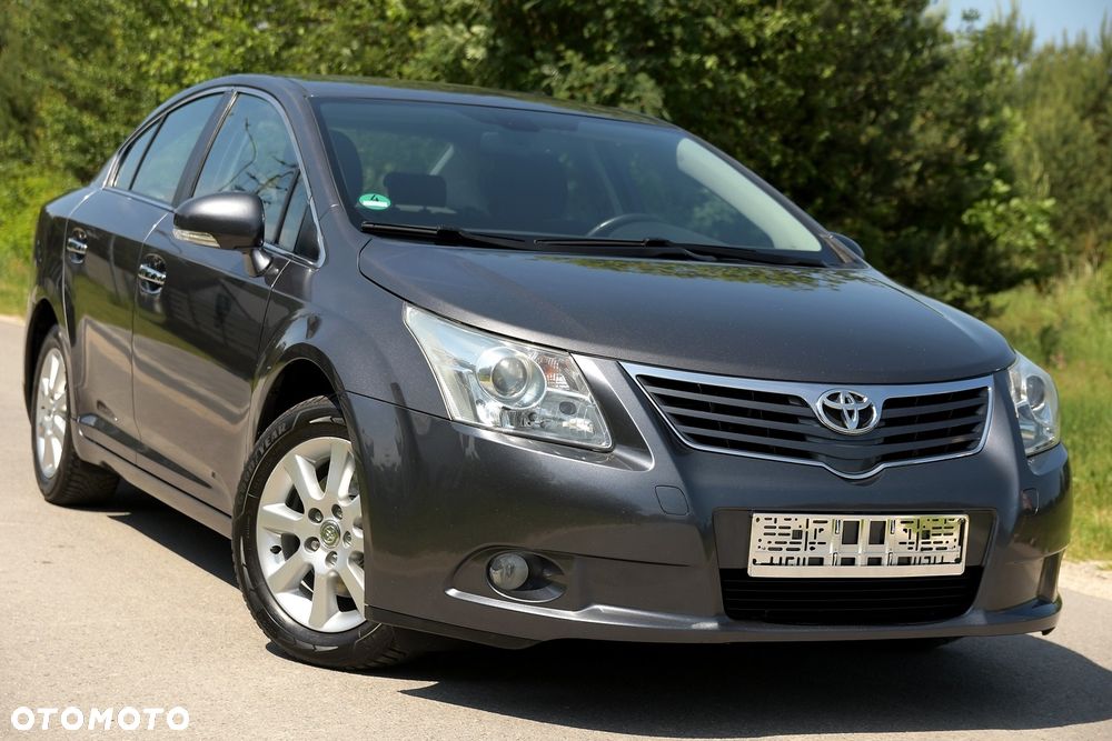 Toyota Avensis 1.8 Executive - 1