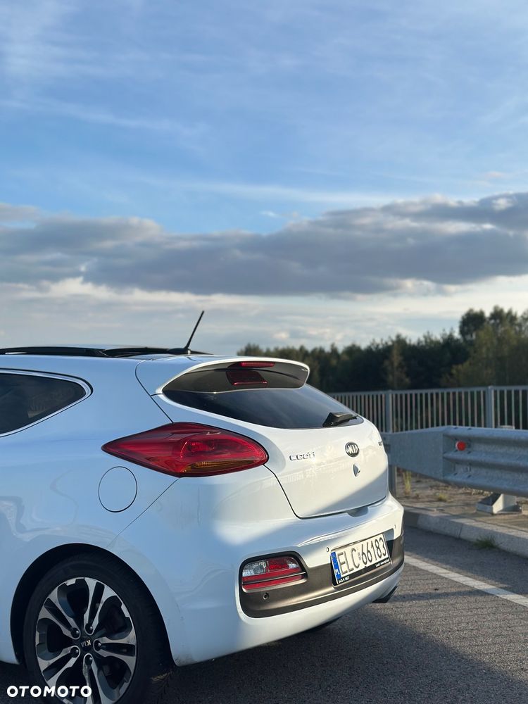 Kia Ceed - 5