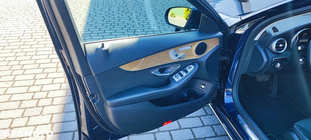 Mercedes-Benz Klasa C 220 (BlueTEC) d 7G-TRONIC Exclusive - 11